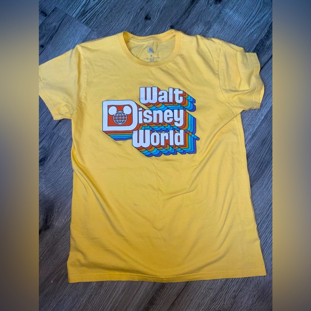 Vintage Walt Disney World‎ Yellow T-Shirt Size Medium